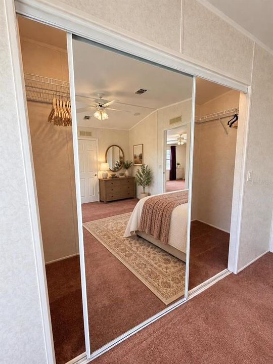 For Sale: $75,000 (2 beds, 2 baths, 1422 Square Feet)