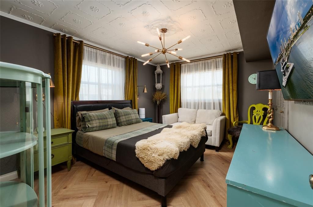 На продажу: $147,000 (1 спален, 1 ванн, 716 Квадратных фут)