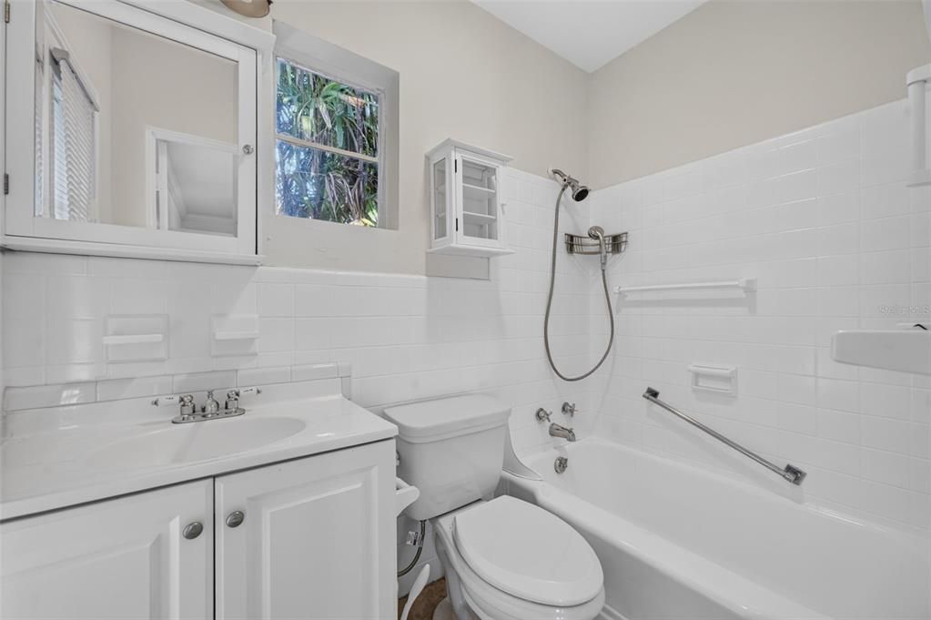 For Sale: $575,000 (3 beds, 2 baths, 1804 Square Feet)