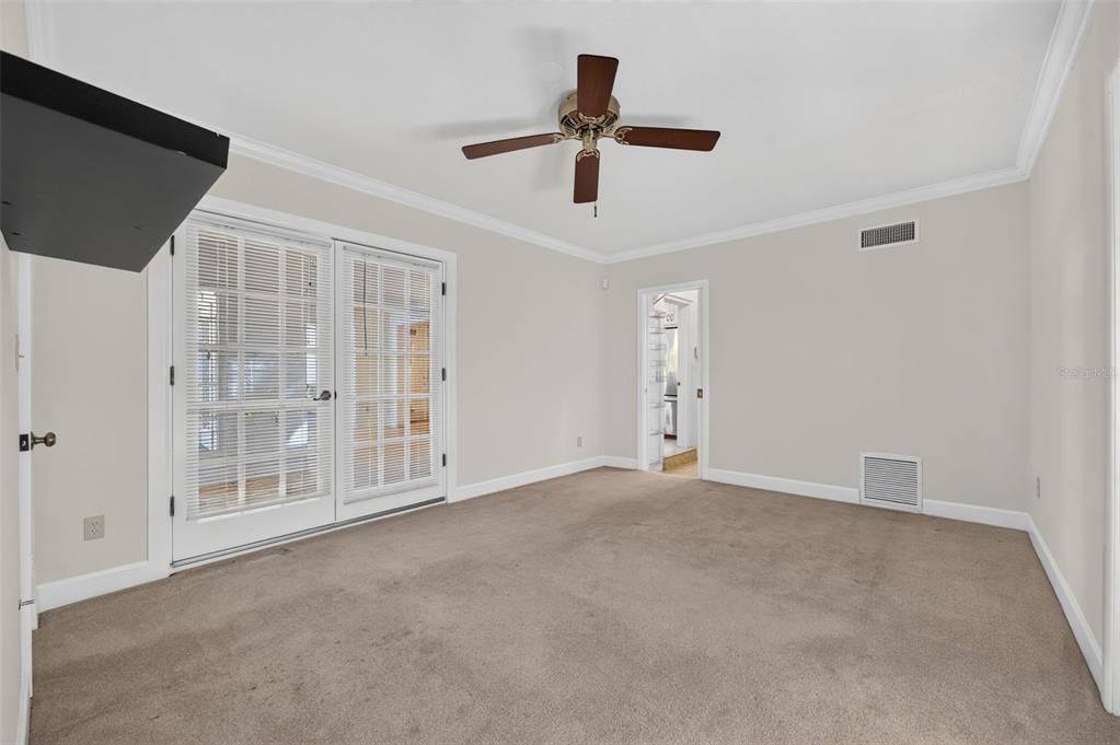 For Sale: $575,000 (3 beds, 2 baths, 1804 Square Feet)