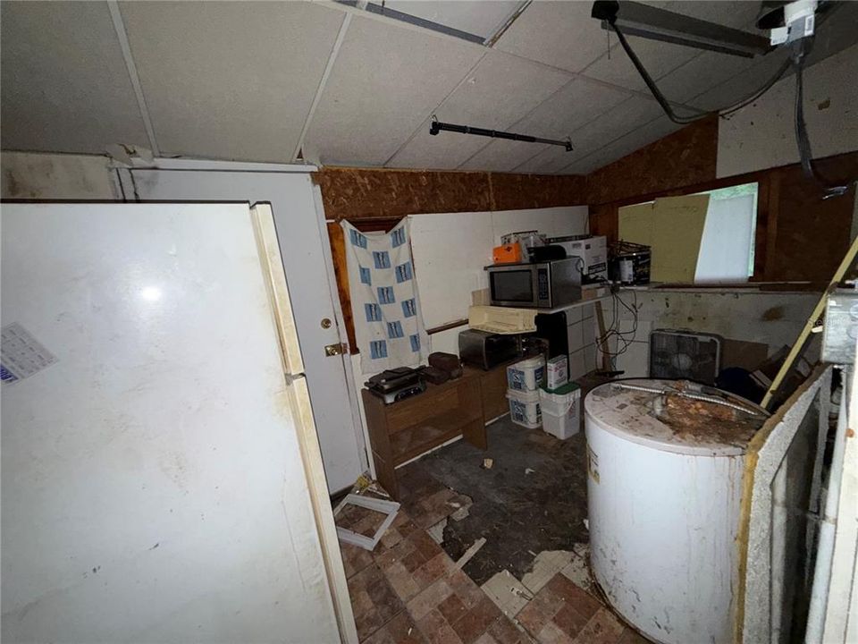 На продажу: $150,000 (2 спален, 1 ванн, 1014 Квадратных фут)