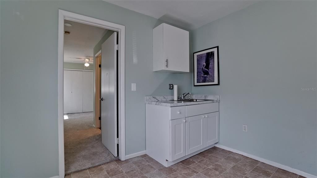 For Sale: $325,000 (4 beds, 3 baths, 2057 Square Feet)