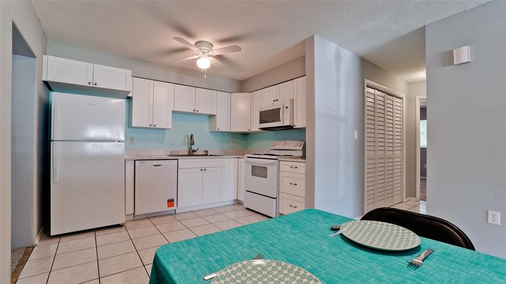 For Sale: $325,000 (4 beds, 3 baths, 2057 Square Feet)