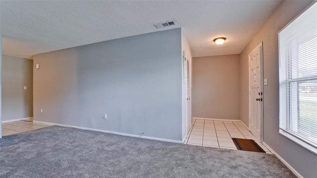 For Sale: $325,000 (4 beds, 3 baths, 2057 Square Feet)