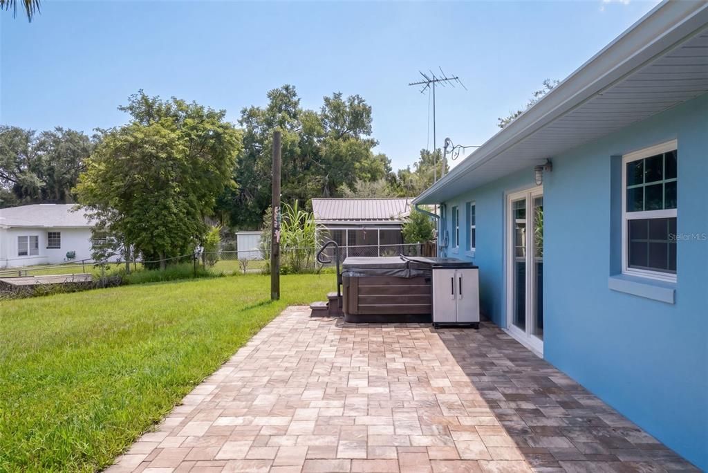 En Venta: $350,000 (3 camas, 2 baños, 1320 Pies cuadrados)