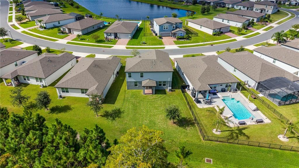 En Venta: $436,000 (4 camas, 3 baños, 2702 Pies cuadrados)