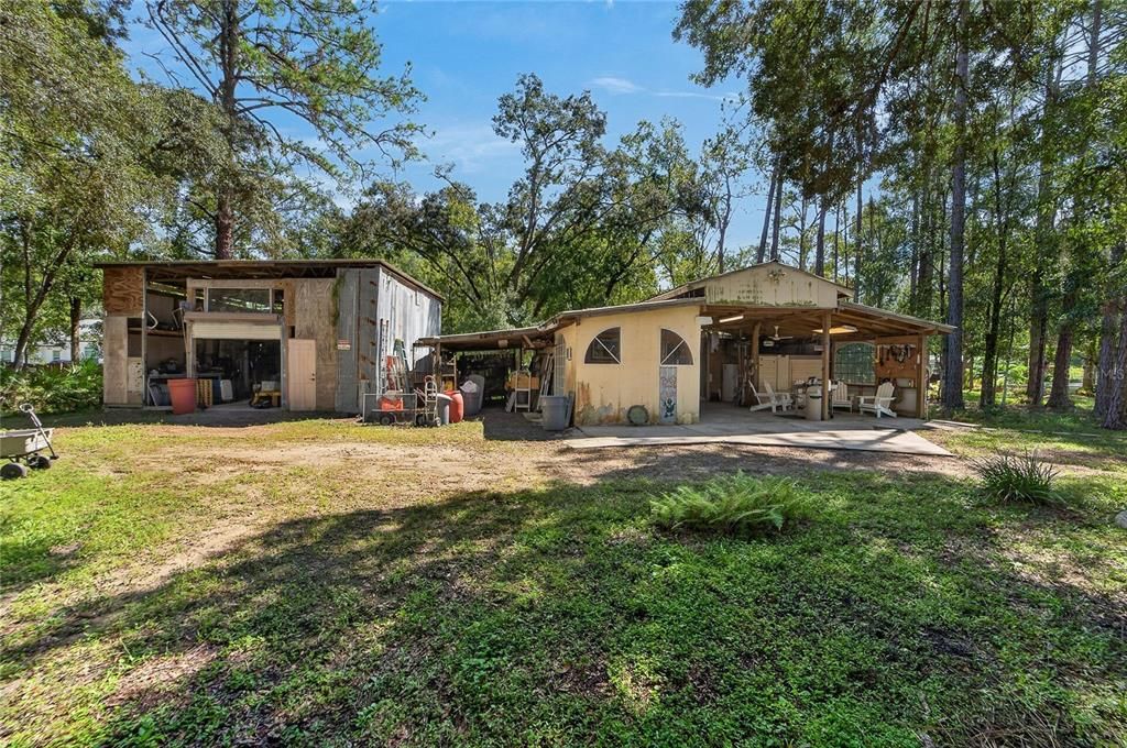 待售: $1,200,000 (1.15 acres)