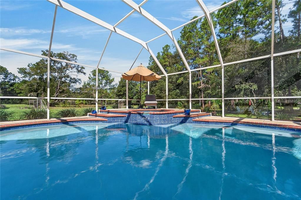 待售: $1,200,000 (1.15 acres)