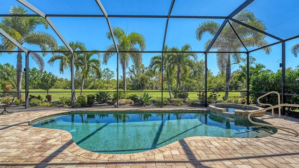 En Venta: $999,000 (4 camas, 2 baños, 2245 Pies cuadrados)