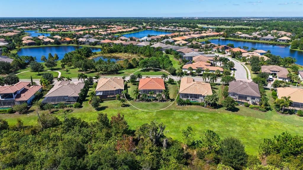 En Venta: $999,000 (4 camas, 2 baños, 2245 Pies cuadrados)
