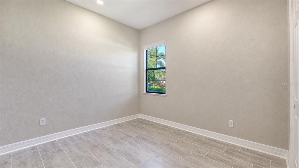 En Venta: $999,000 (4 camas, 2 baños, 2245 Pies cuadrados)