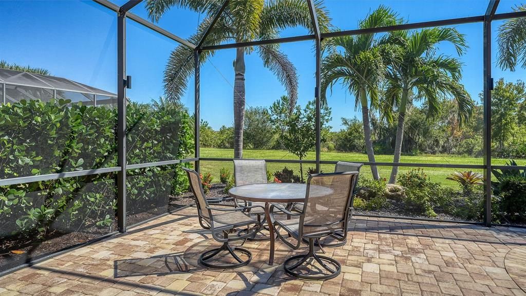 En Venta: $999,000 (4 camas, 2 baños, 2245 Pies cuadrados)