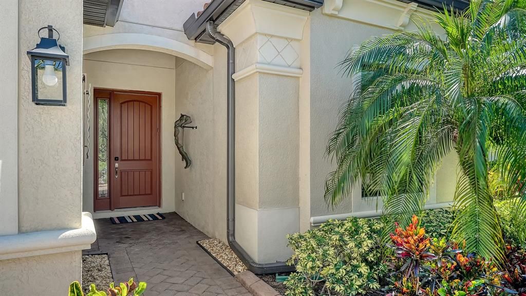 En Venta: $999,000 (4 camas, 2 baños, 2245 Pies cuadrados)