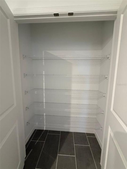 В аренду: $2,600 (5 спален, 3 ванн, 2494 Квадратных фут)