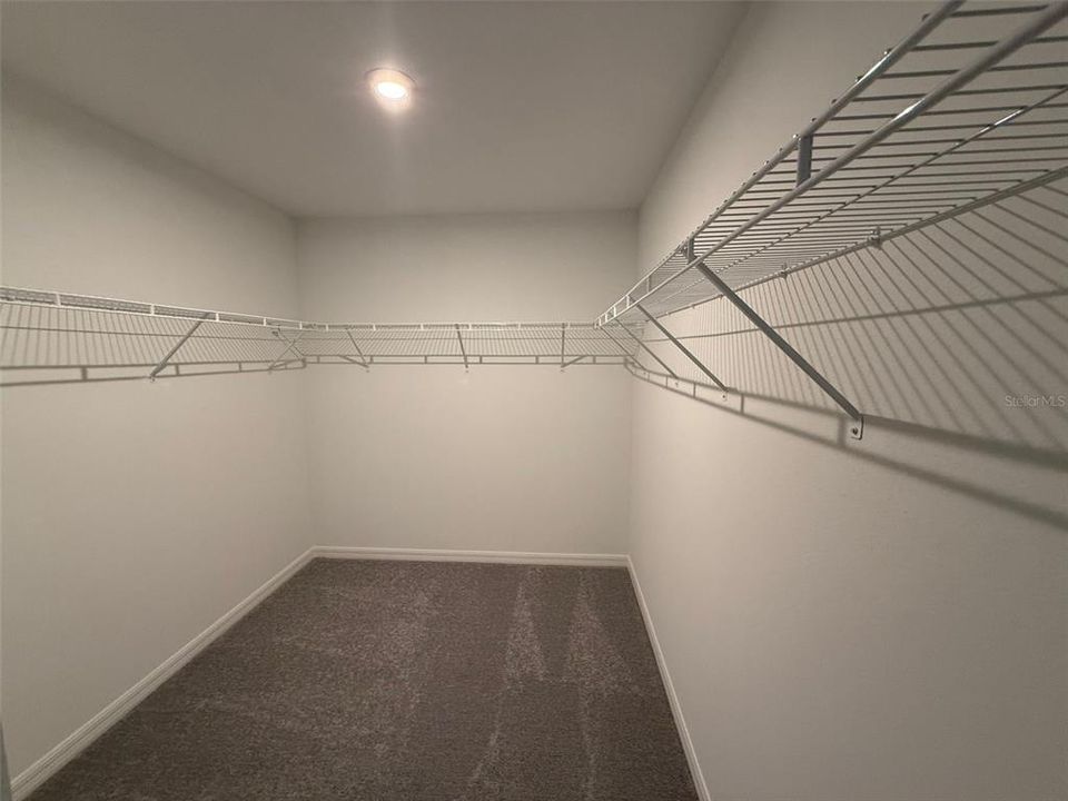 В аренду: $2,600 (5 спален, 3 ванн, 2494 Квадратных фут)
