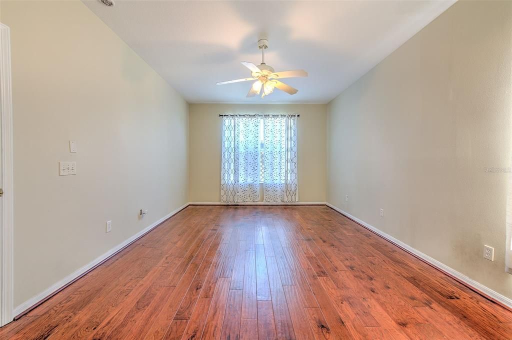 For Sale: $418,000 (4 beds, 2 baths, 2792 Square Feet)