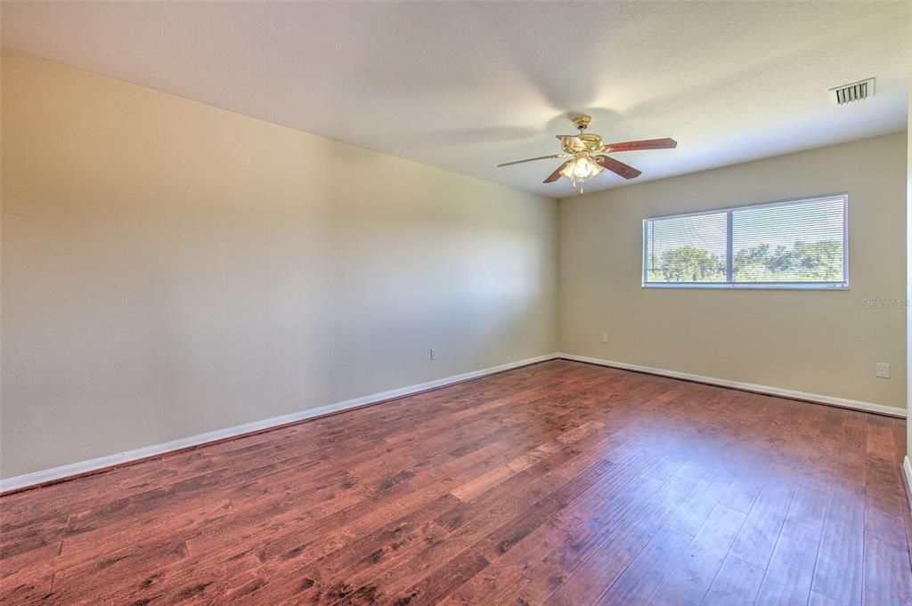 For Sale: $418,000 (4 beds, 2 baths, 2792 Square Feet)