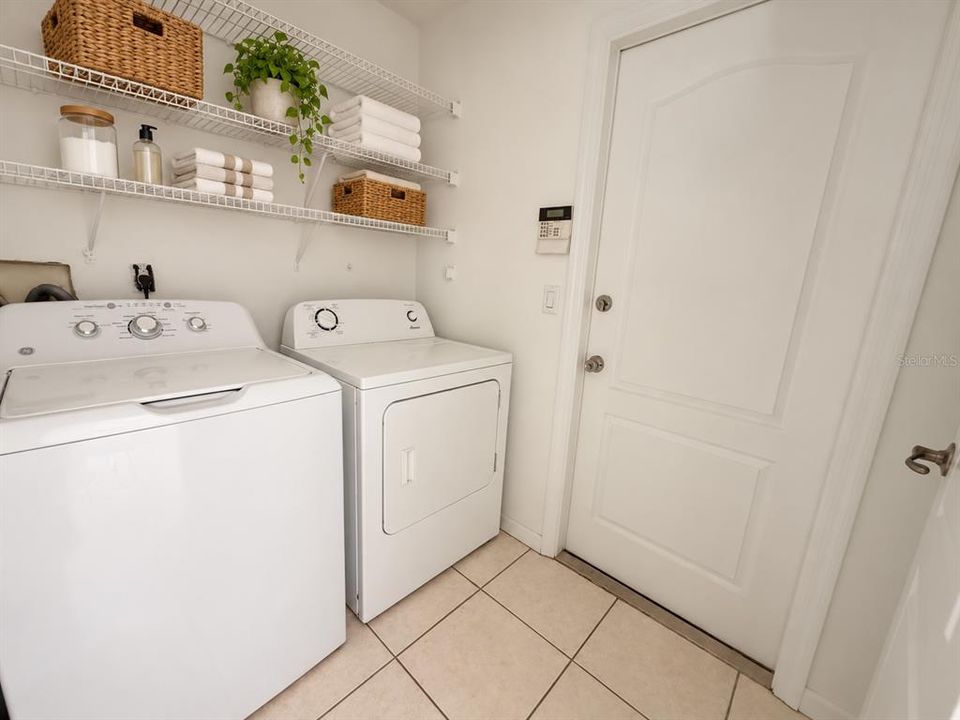 В аренду: $2,300 (3 спален, 2 ванн, 2194 Квадратных фут)