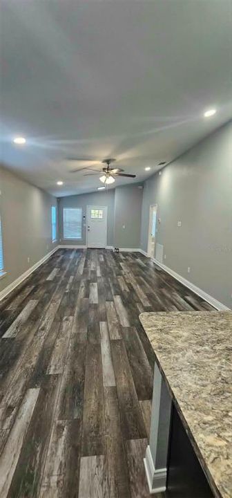 For Sale: $269,900 (3 beds, 2 baths, 1291 Square Feet)