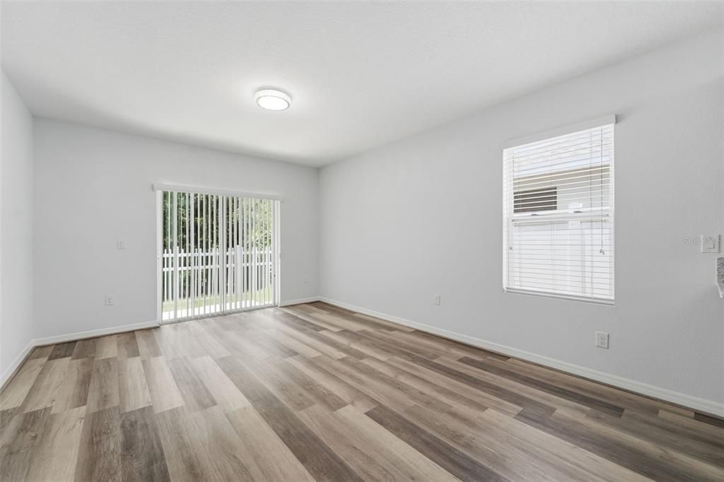 For Rent: $2,200 (4 beds, 2 baths, 1842 Square Feet)