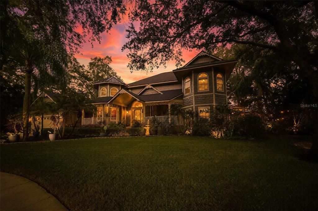For Sale: $1,225,000 (5 beds, 5 baths, 4324 Square Feet)
