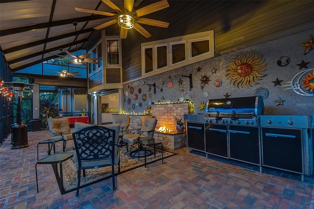 For Sale: $1,225,000 (5 beds, 5 baths, 4324 Square Feet)