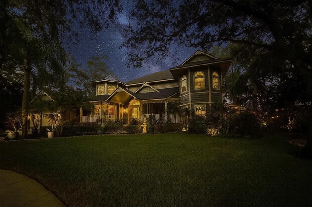 For Sale: $1,225,000 (5 beds, 5 baths, 4324 Square Feet)