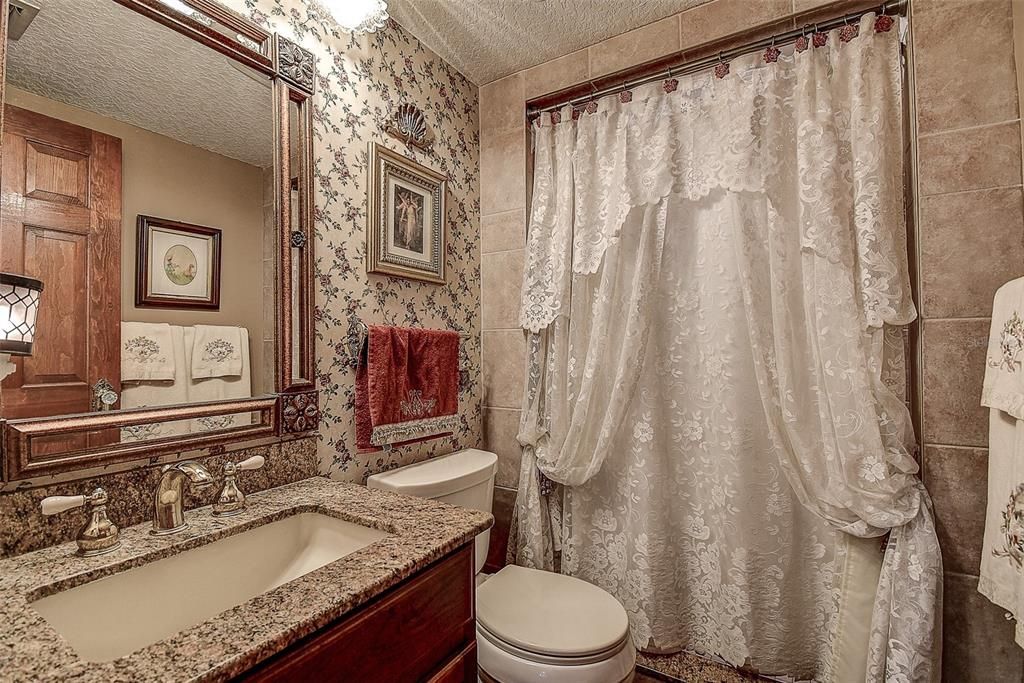 For Sale: $1,225,000 (5 beds, 5 baths, 4324 Square Feet)