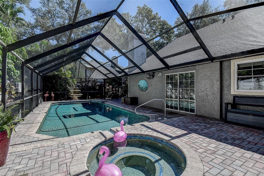 For Sale: $1,225,000 (5 beds, 5 baths, 4324 Square Feet)