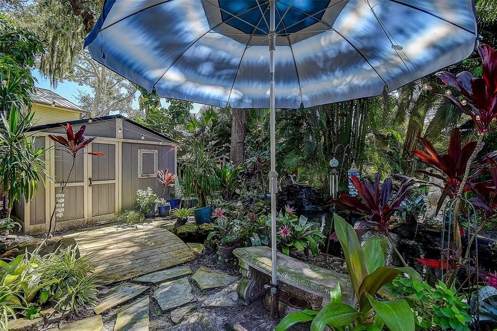 For Sale: $1,225,000 (5 beds, 5 baths, 4324 Square Feet)