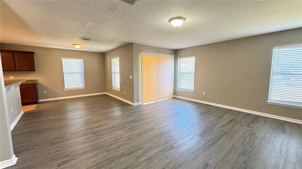 В аренду: $2,399 (5 спален, 2 ванн, 2625 Квадратных фут)