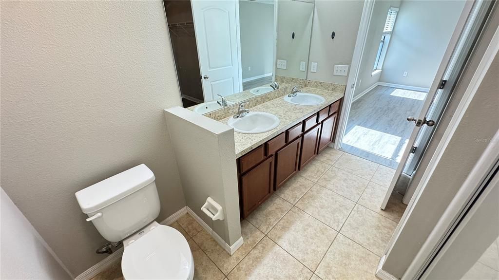 В аренду: $2,399 (5 спален, 2 ванн, 2625 Квадратных фут)