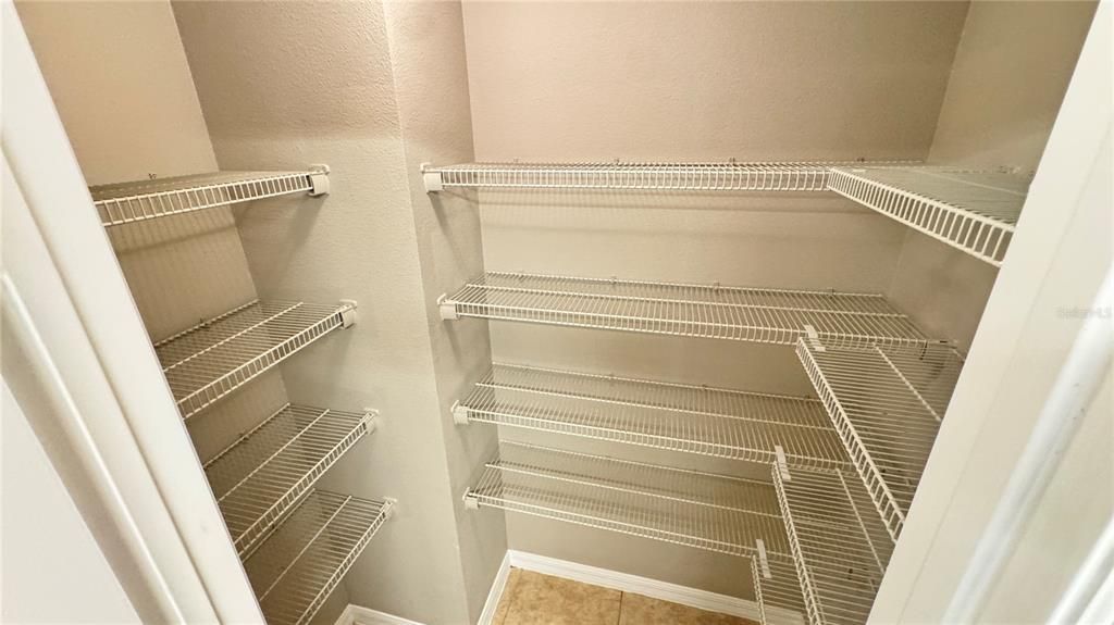 В аренду: $2,399 (5 спален, 2 ванн, 2625 Квадратных фут)