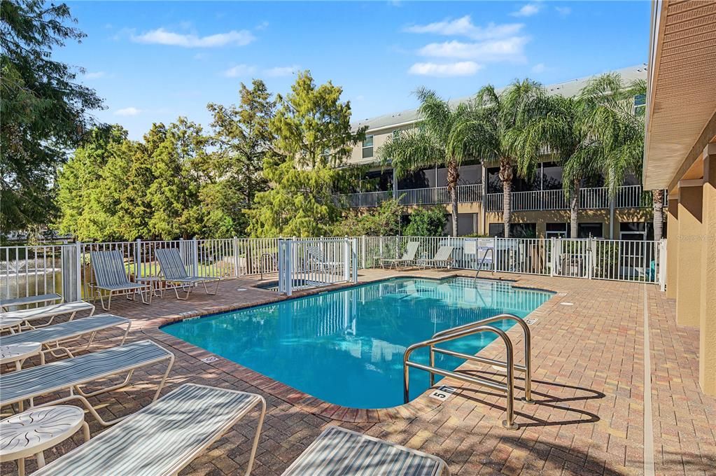For Sale: $375,000 (3 beds, 2 baths, 1828 Square Feet)