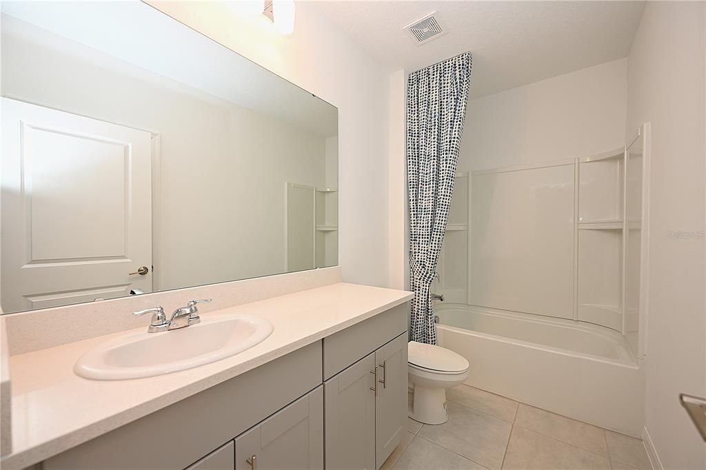 В аренду: $1,960 (3 спален, 2 ванн, 2322 Квадратных фут)