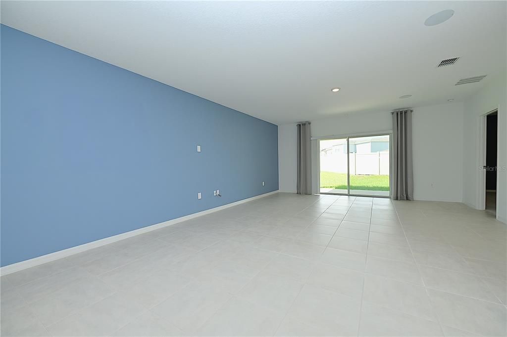 В аренду: $1,960 (3 спален, 2 ванн, 2322 Квадратных фут)