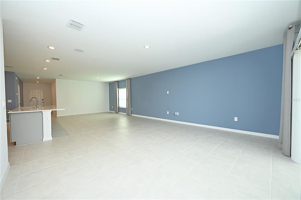В аренду: $1,960 (3 спален, 2 ванн, 2322 Квадратных фут)