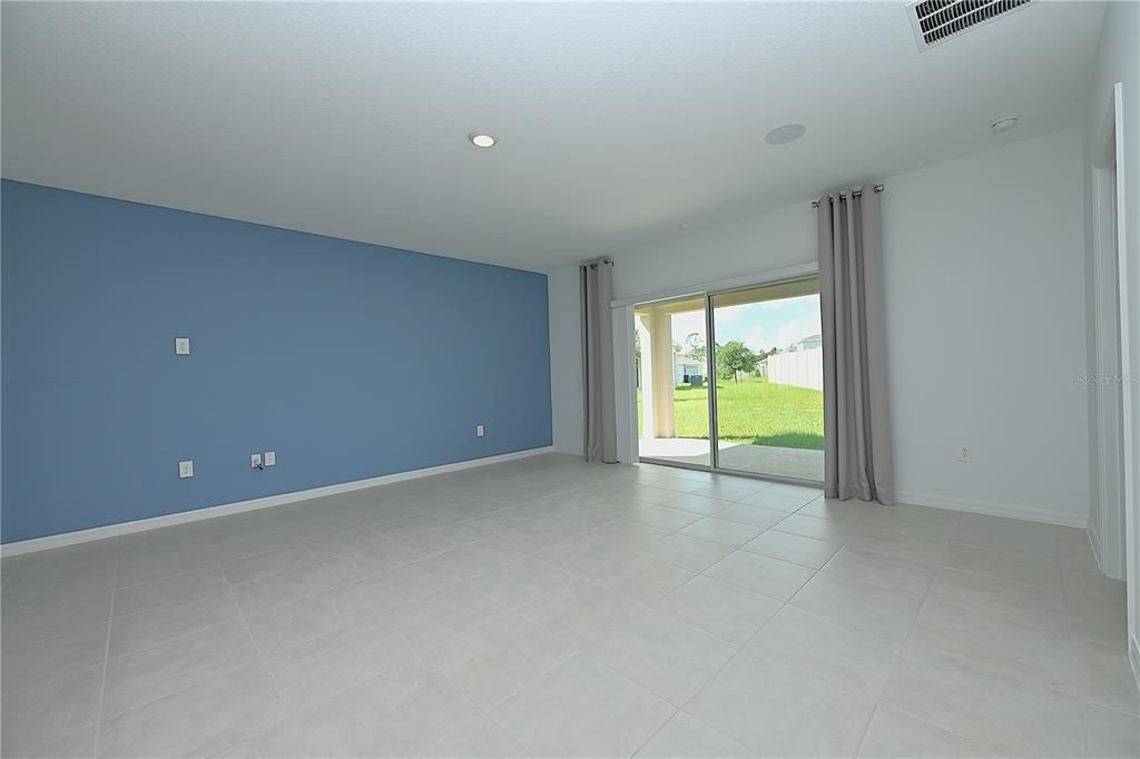 В аренду: $1,960 (3 спален, 2 ванн, 2322 Квадратных фут)