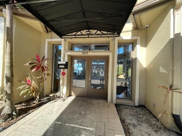 For Sale: $110,000 (1 beds, 1 baths, 552 Square Feet)
