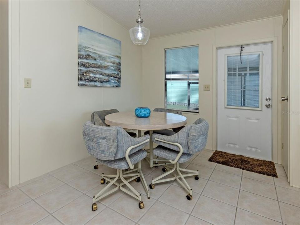 En Venta: $138,000 (2 camas, 2 baños, 935 Pies cuadrados)