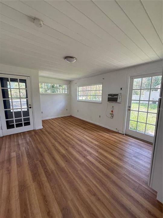 En Venta: $400,000 (4 camas, 1 baños, 1167 Pies cuadrados)