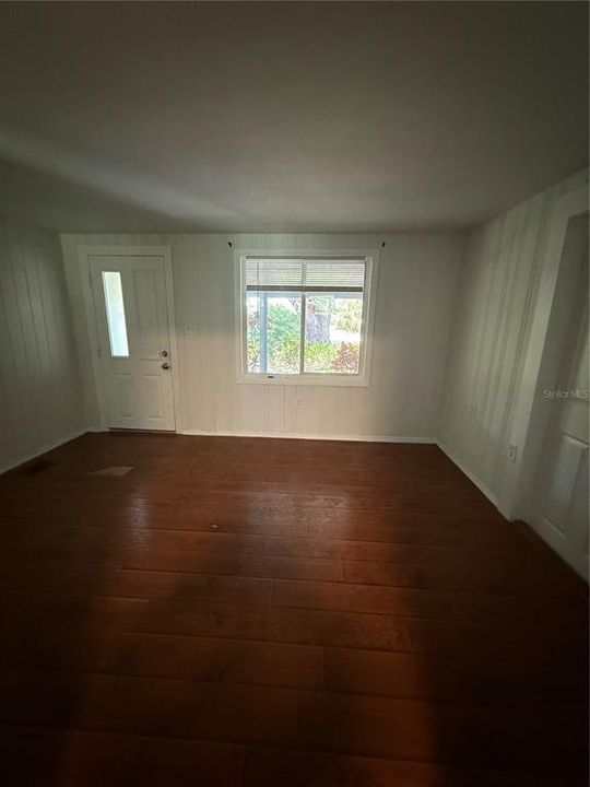En Venta: $400,000 (4 camas, 1 baños, 1167 Pies cuadrados)