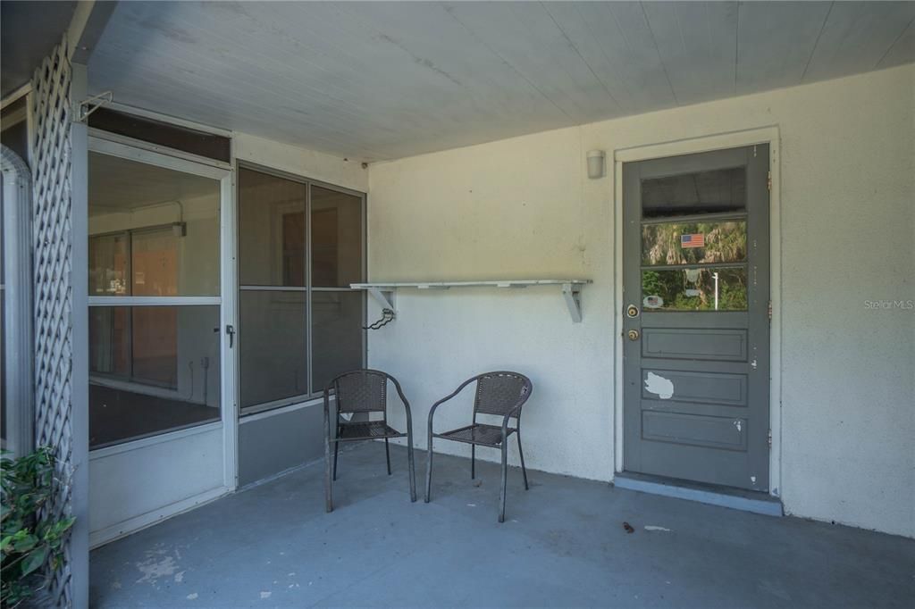 На продажу: $185,000 (2 спален, 1 ванн, 1241 Квадратных фут)