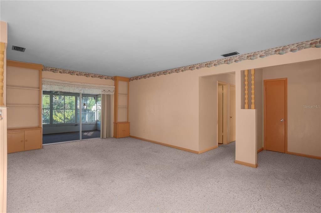 На продажу: $185,000 (2 спален, 1 ванн, 1241 Квадратных фут)