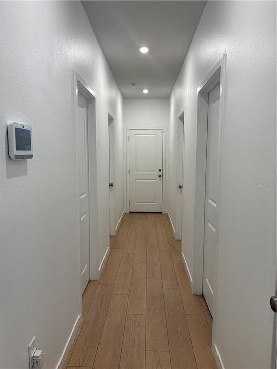 En Renta: $2,400 (4 camas, 2 baños, 1533 Pies cuadrados)