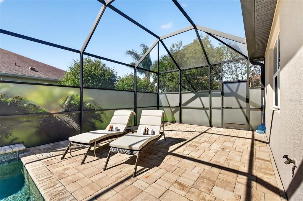 En Venta: $795,000 (3 camas, 2 baños, 2203 Pies cuadrados)