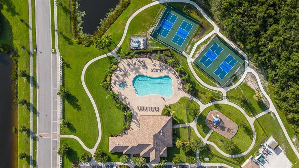 En Venta: $795,000 (3 camas, 2 baños, 2203 Pies cuadrados)