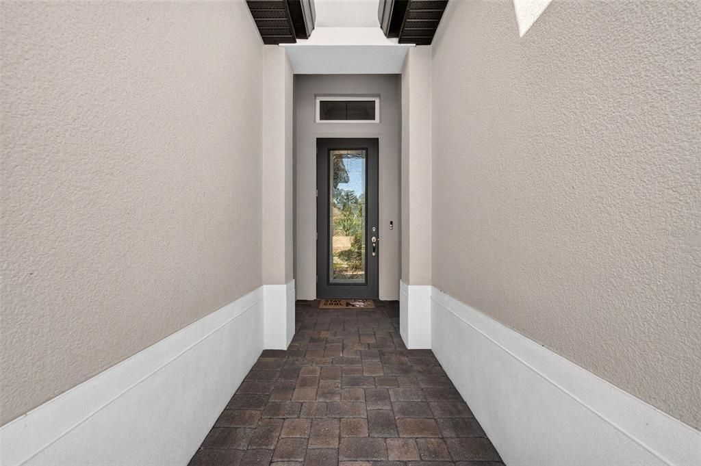 En Venta: $795,000 (3 camas, 2 baños, 2203 Pies cuadrados)