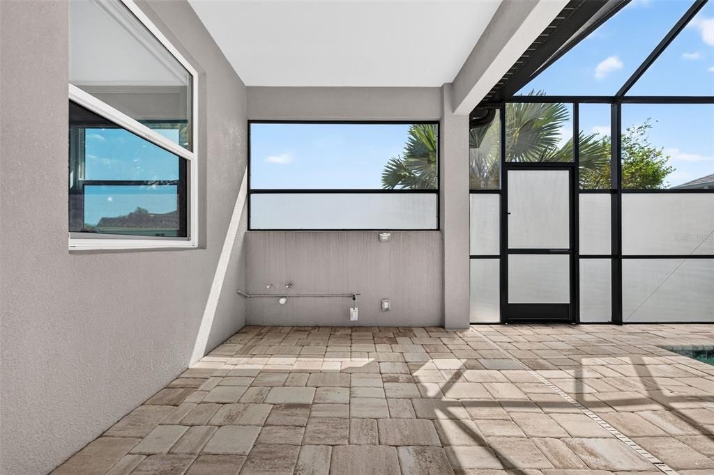 En Venta: $795,000 (3 camas, 2 baños, 2203 Pies cuadrados)
