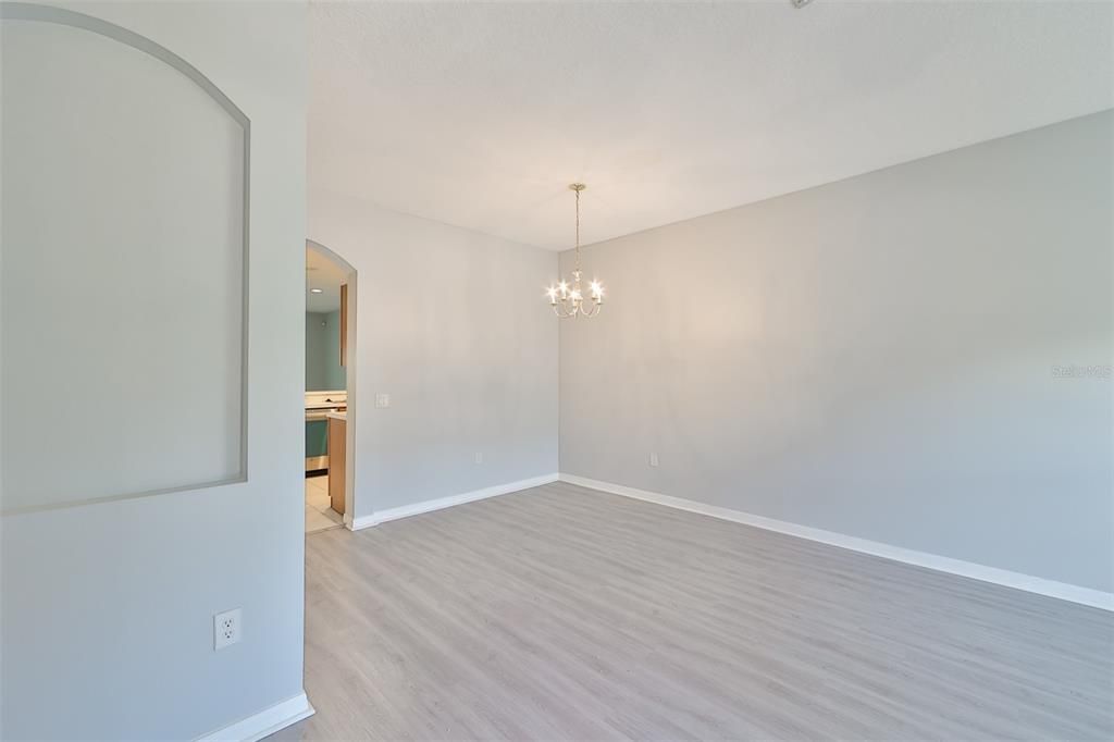 В аренду: $1,795 (2 спален, 2 ванн, 1360 Квадратных фут)